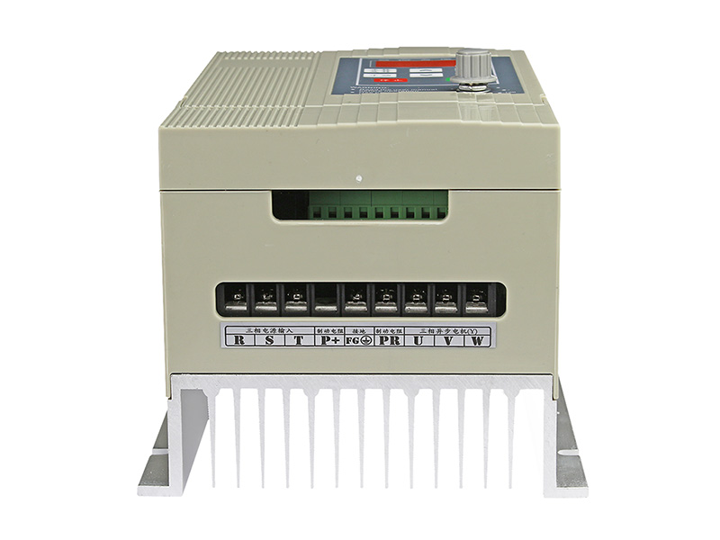 4000H通用變頻器，變頻器三相380V，變頻器廠家，電機(jī)變頻器